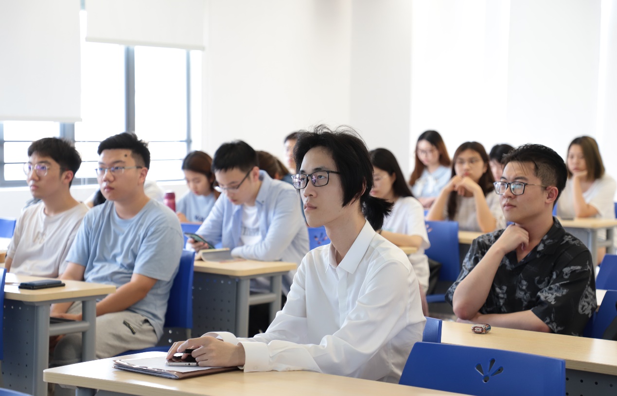 江大國(guó)際生物科技校友聯(lián)合宣講會(huì) 以教育咨詢賦能人生選擇